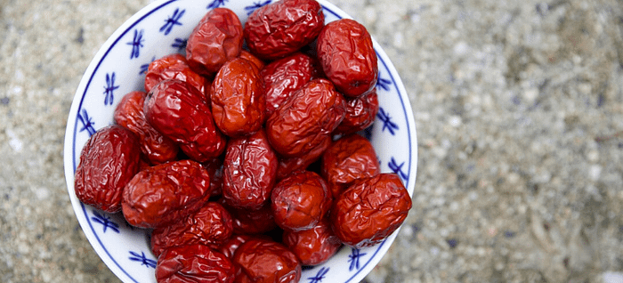 A bowl of dates that improve gut health by reducing toxicity in the gut